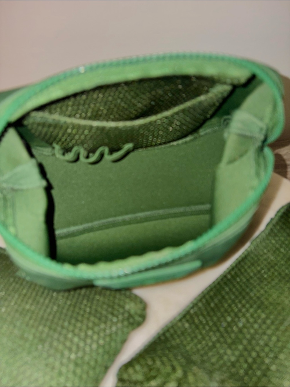 Dagne Dover Hunter Toiletry Bag in Pine, Large - Picture 4 of 4